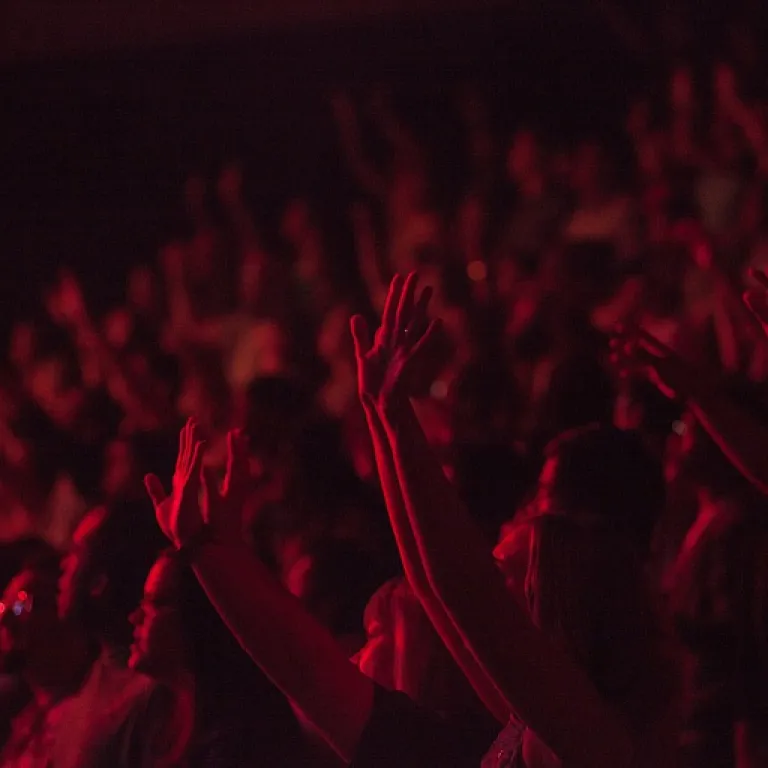 How to access a mind body spirit festival with a free expo pass: strategies for professionals in the UK events sector